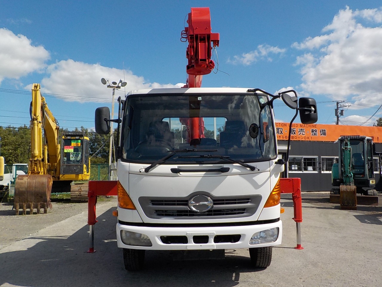 Hino Ranger   4t 4-stage Crane Long Hook-in (White)